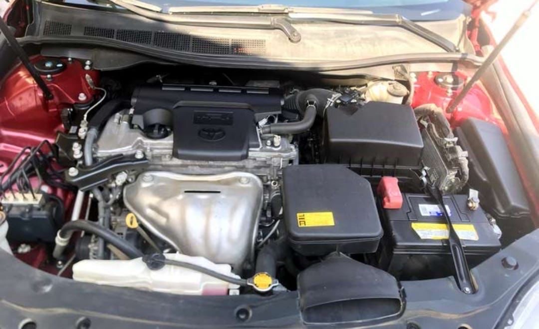 Car Image 2015 TOYOTA CAMRY XSE