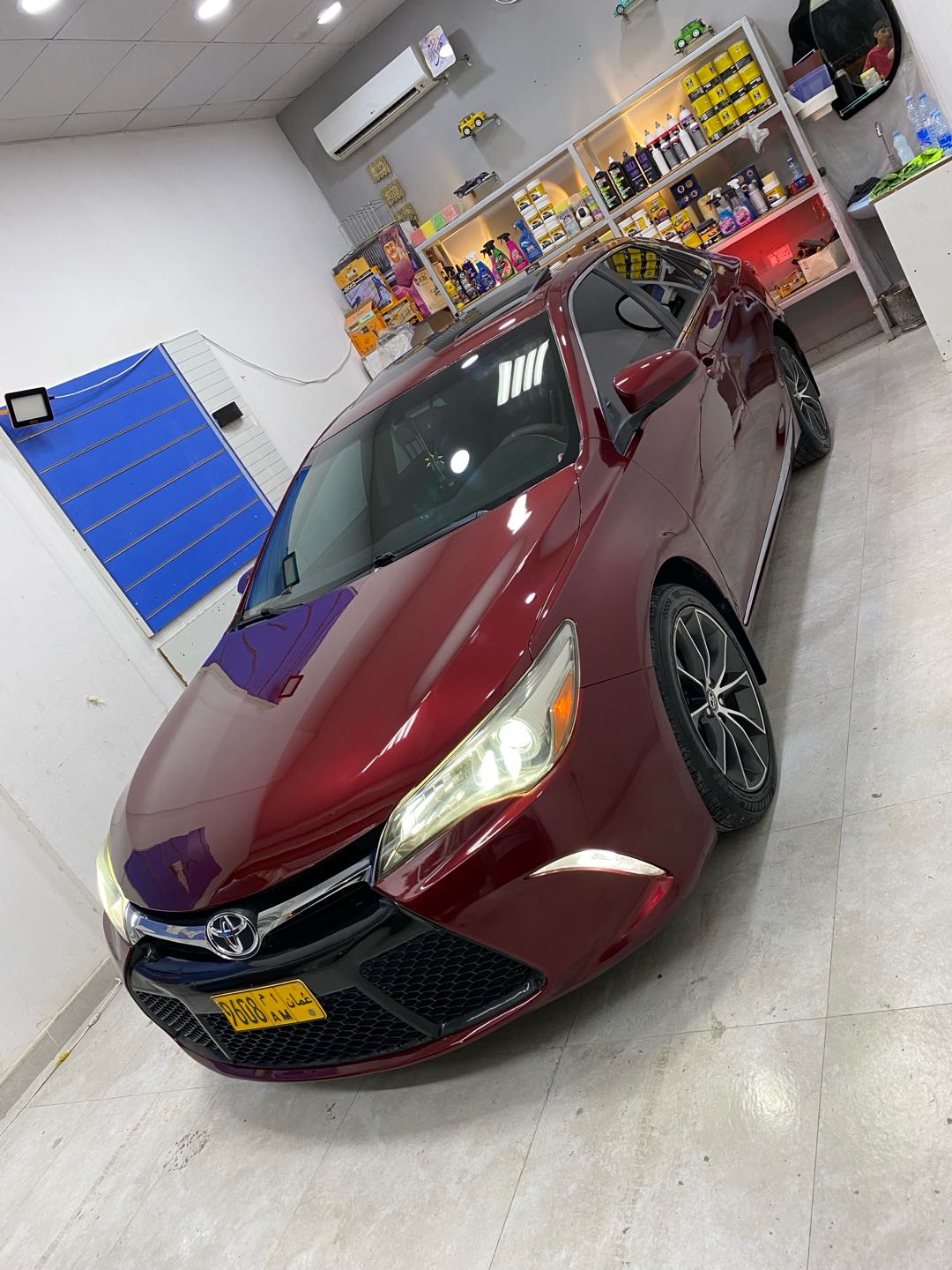 Car Image 2015 TOYOTA CAMRY XSE