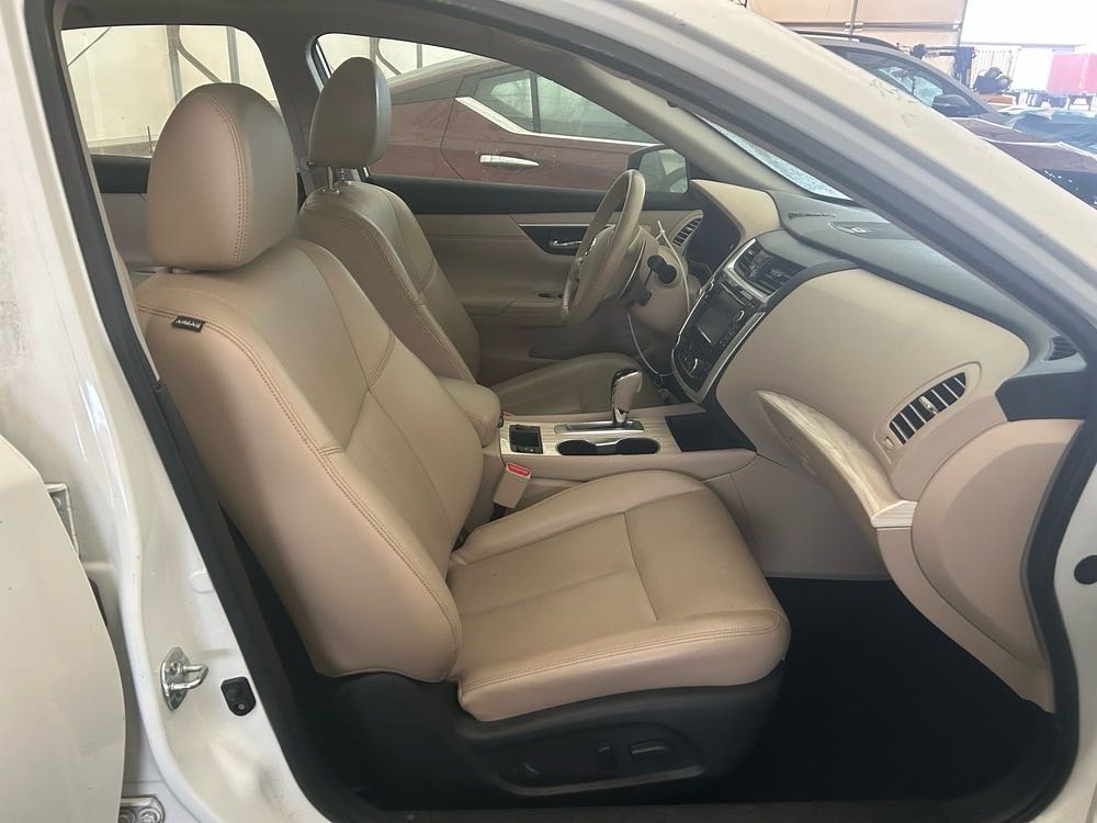 Car Image 2018 NISSAN ALTIMA SL