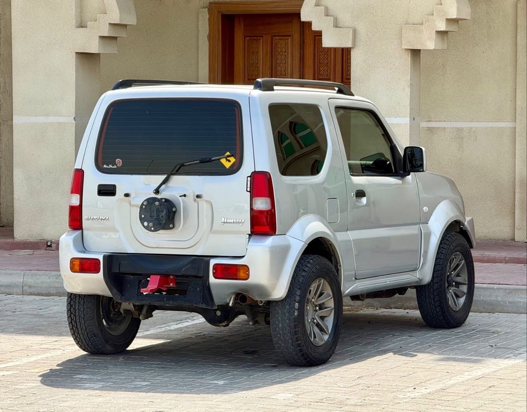 Car Image 2018 SUZUKI JIMNY GL