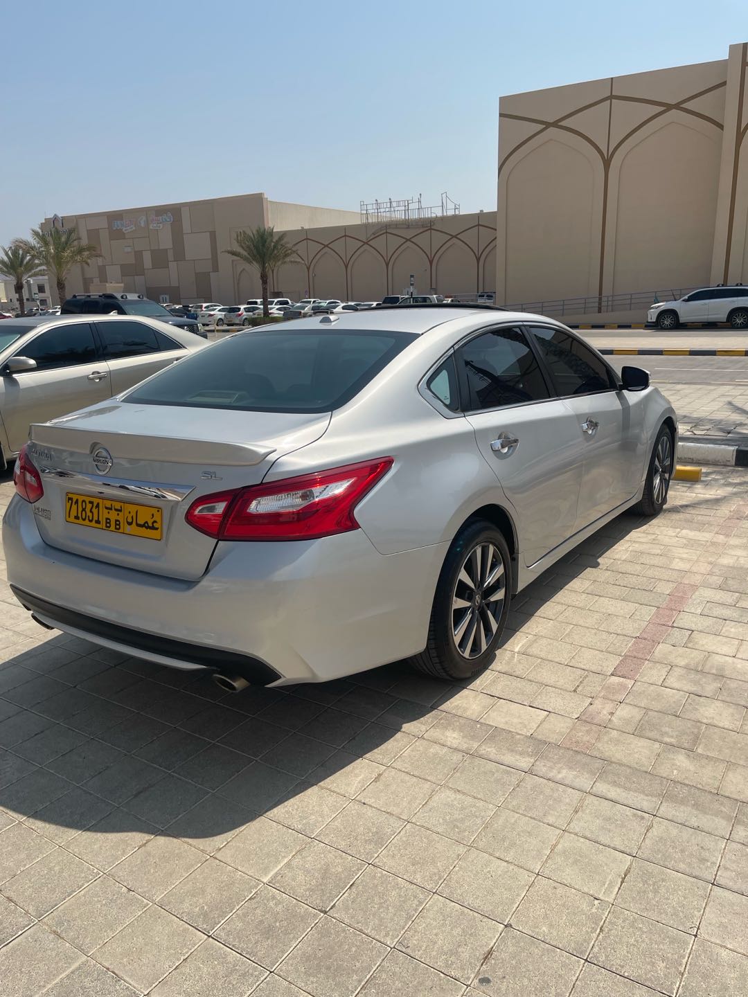 Car Image 2017 NISSAN ALTIMA SL