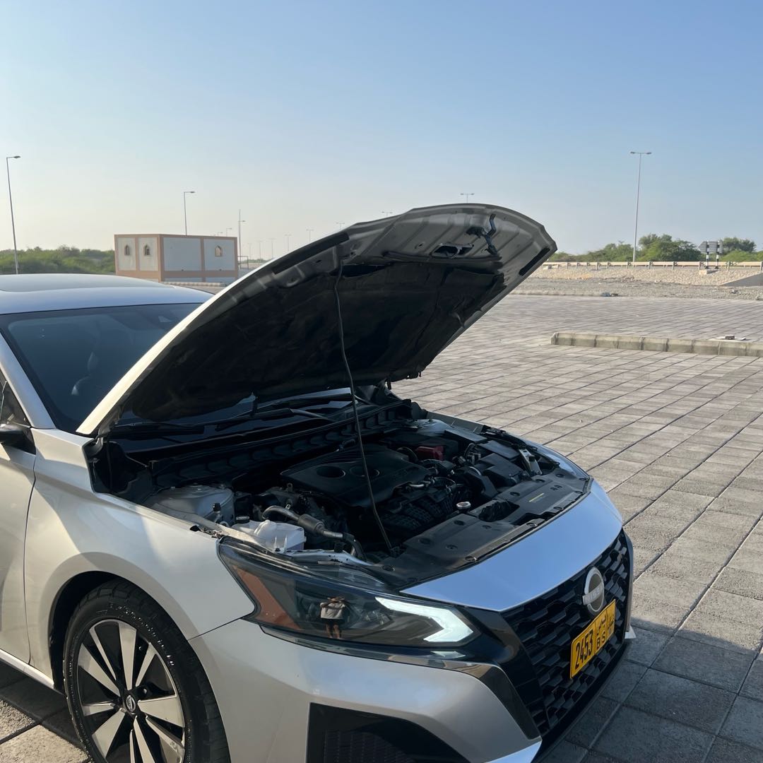Car Image 2019 NISSAN ALTIMA SL