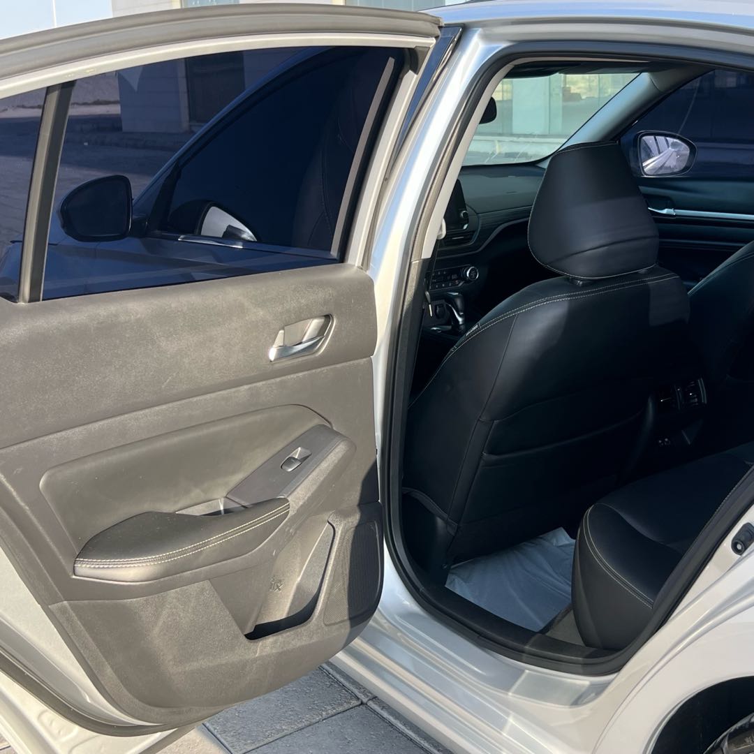 Car Image 2019 NISSAN ALTIMA SL