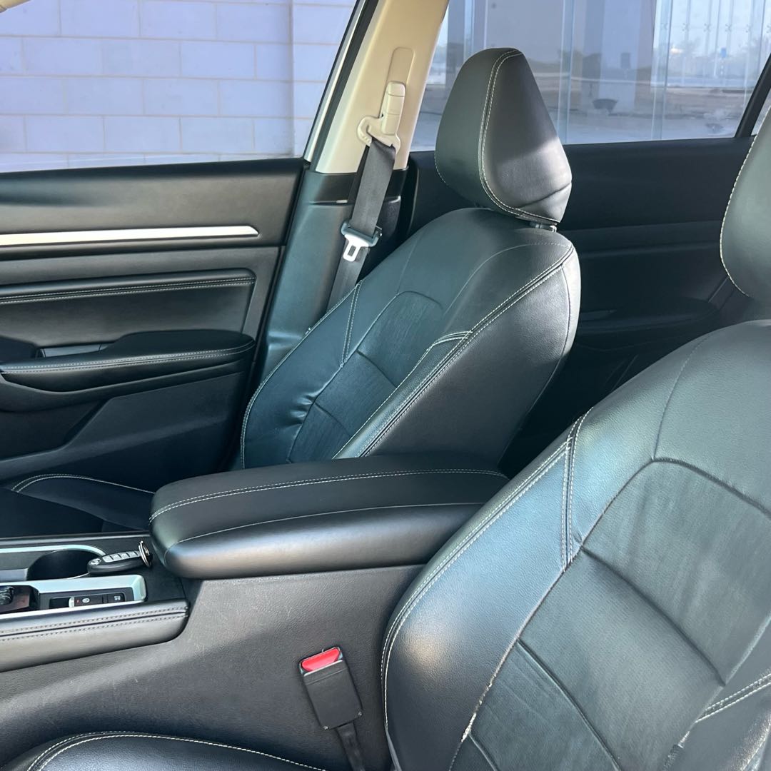 Car Image 2019 NISSAN ALTIMA SL