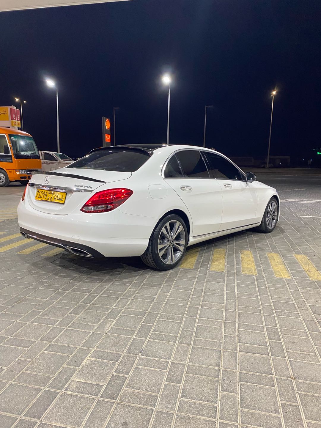Car Image 2018 MERCEDES C Class 300