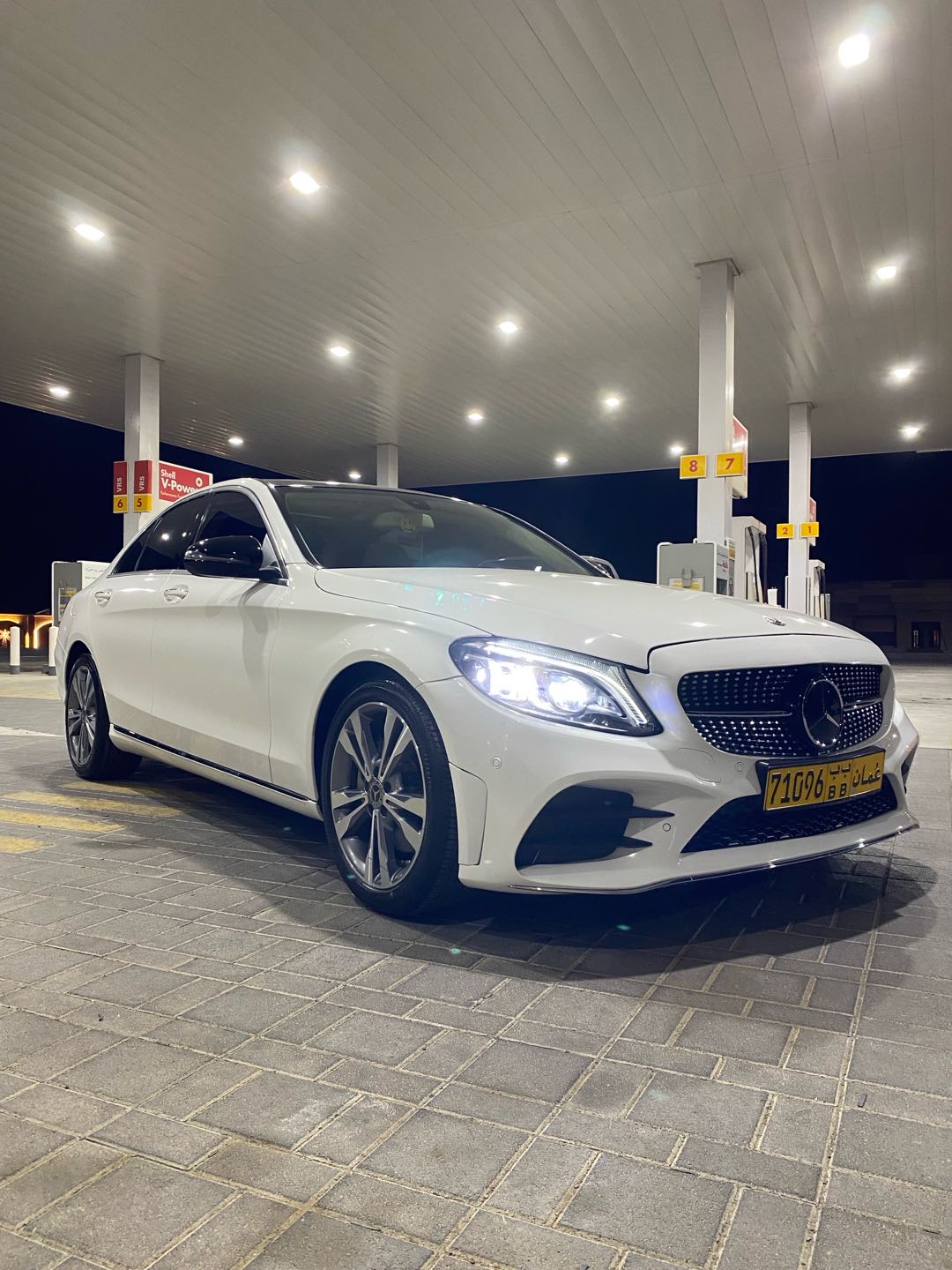 Car Image 2018 MERCEDES C Class 300
