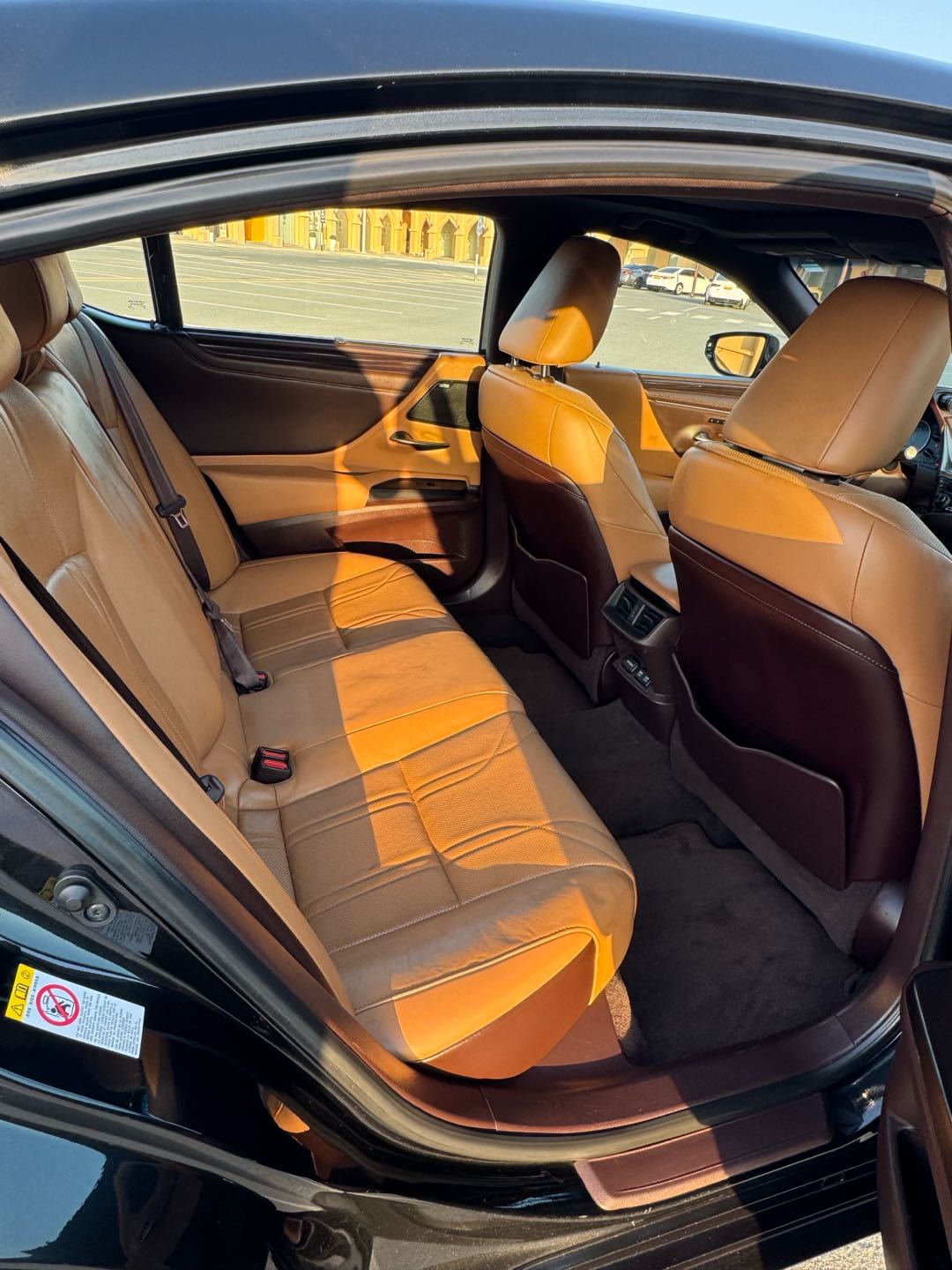 Car Image 2019 LEXUS ES Ultra Luxury
