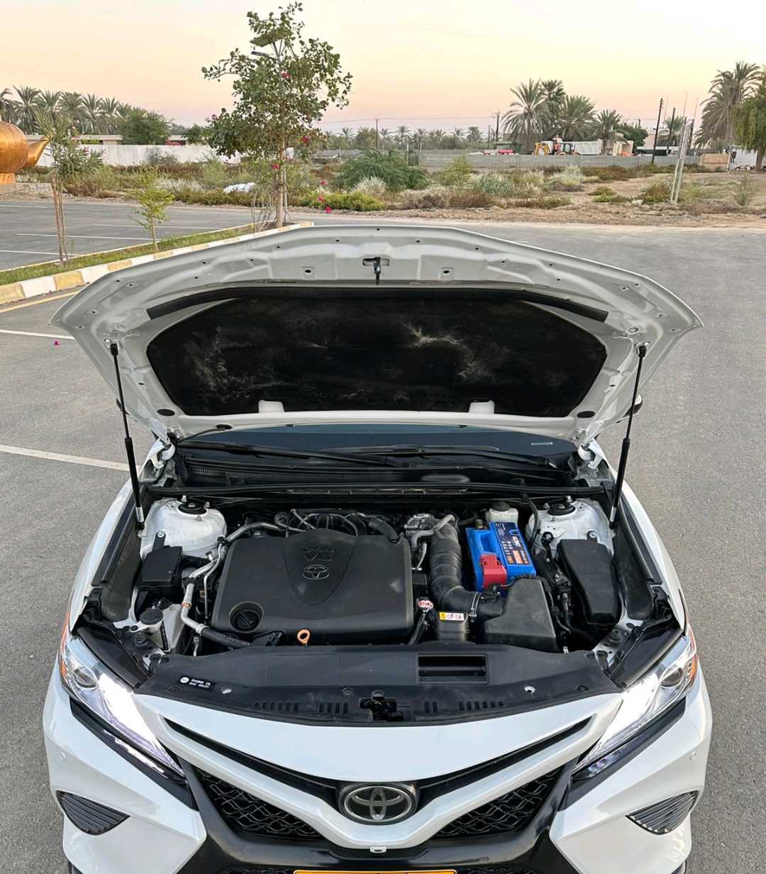 Car Image 2018 TOYOTA CAMRY XSE