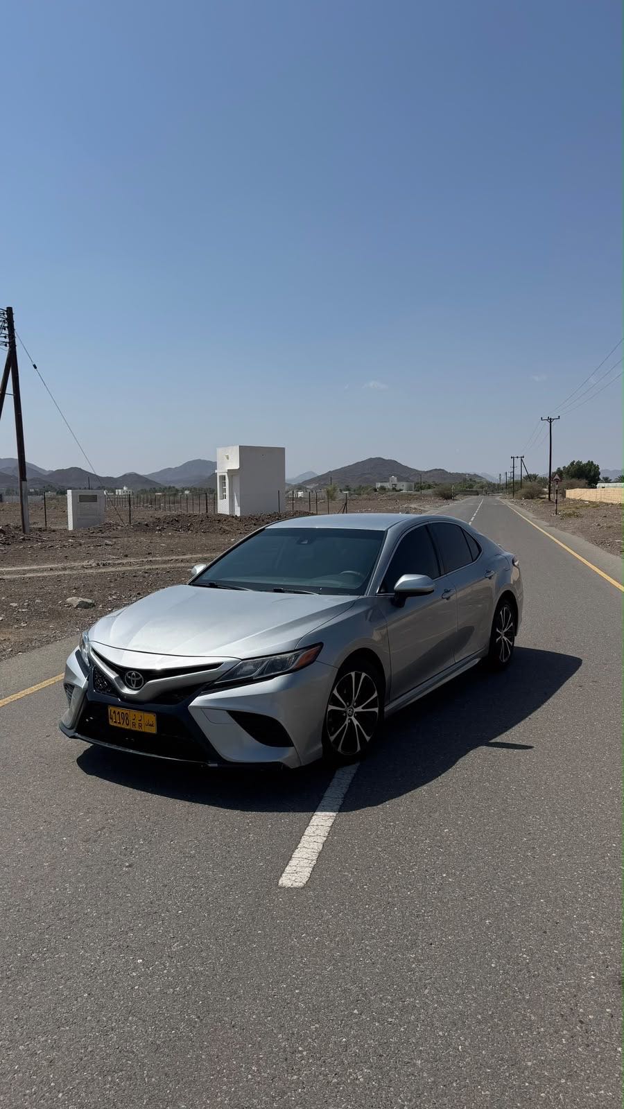 Car Image 2020 TOYOTA CAMRY SE