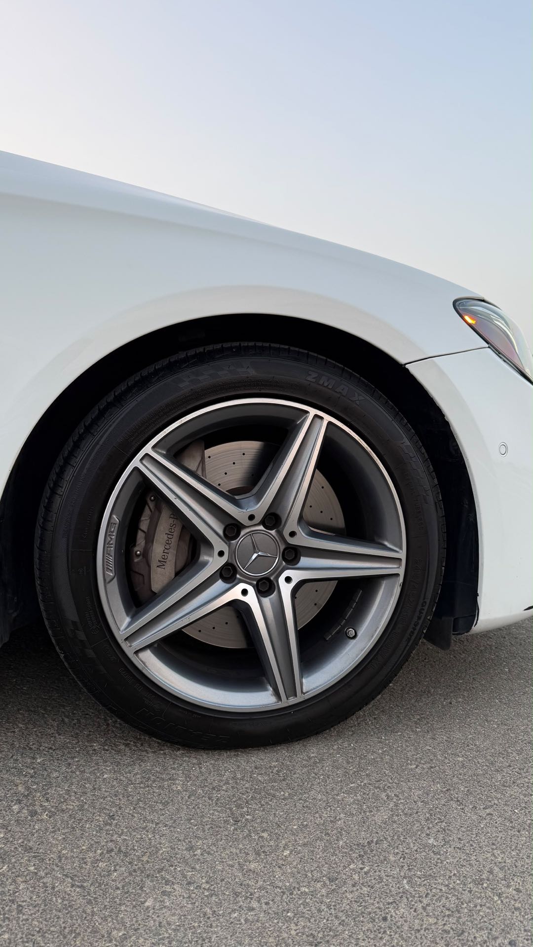 Car Image 2017 MERCEDES E Class 300