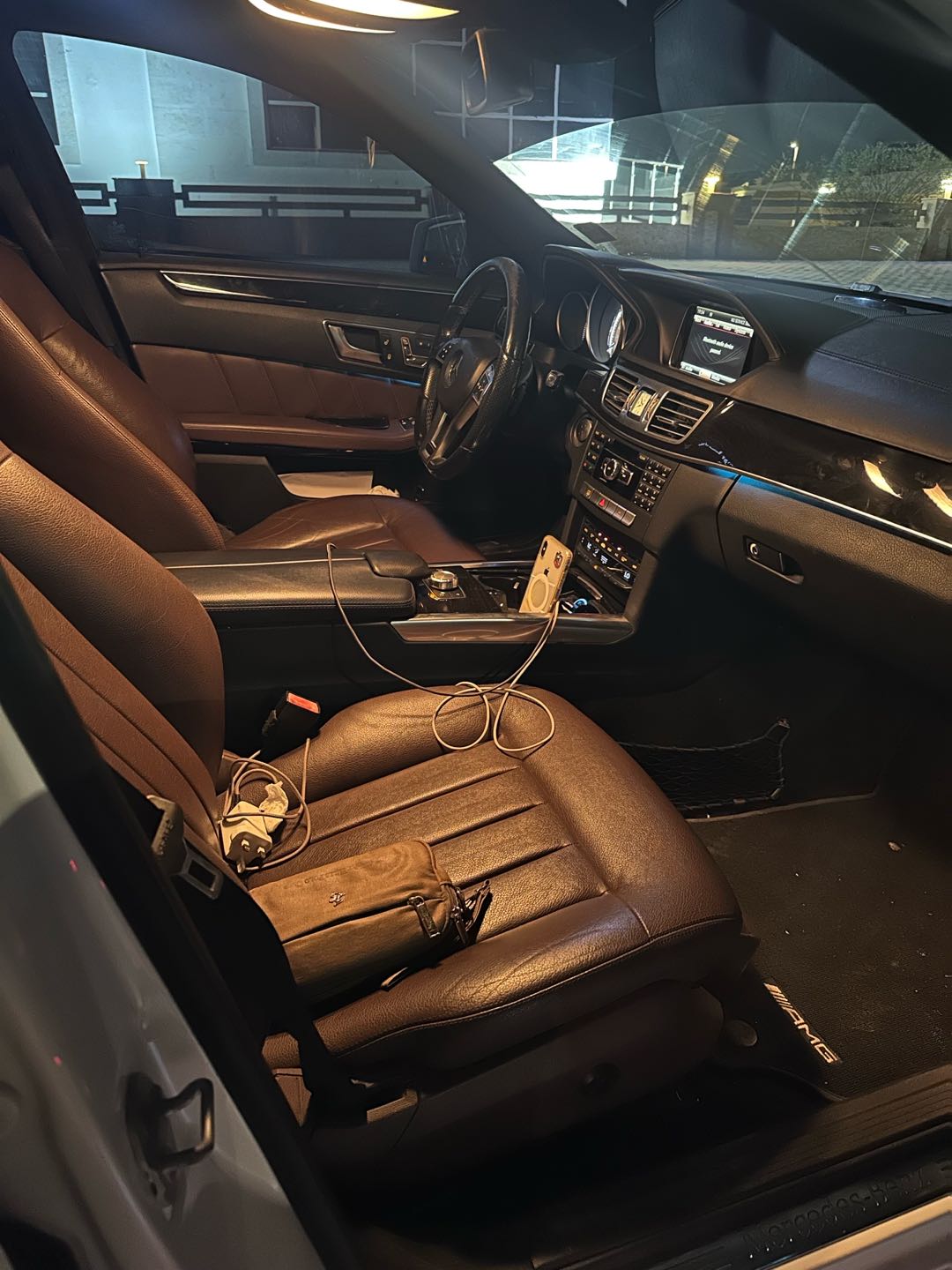 Car Image 2014 MERCEDES E Class 300