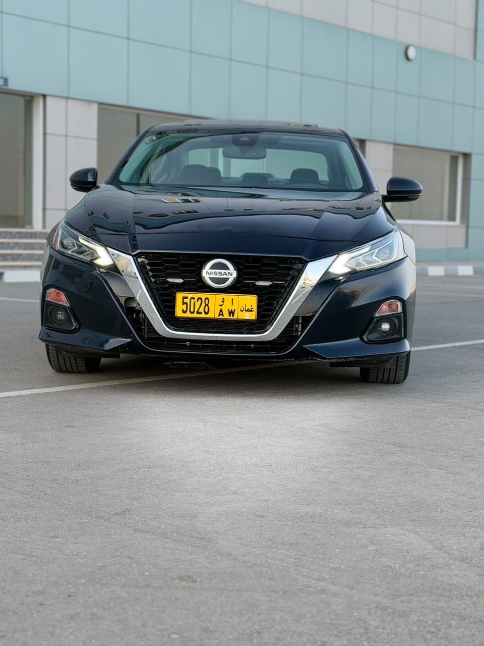 Car Image 2019 NISSAN ALTIMA SV