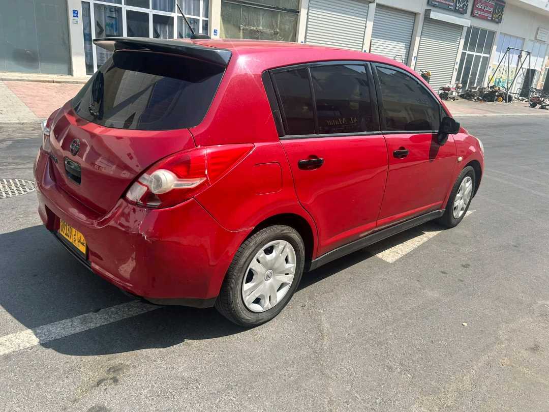 Car Image 2009 NISSAN TIIDA SE