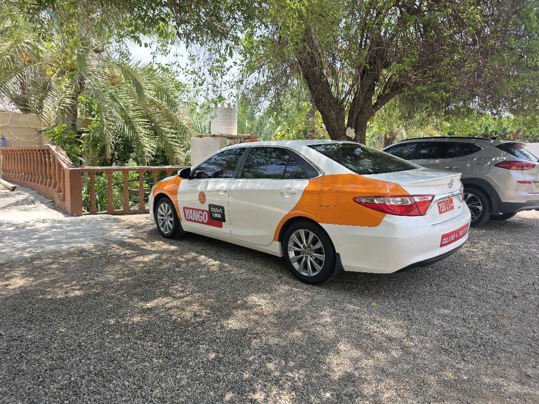 Car Image 2016 TOYOTA CAMRY XLE