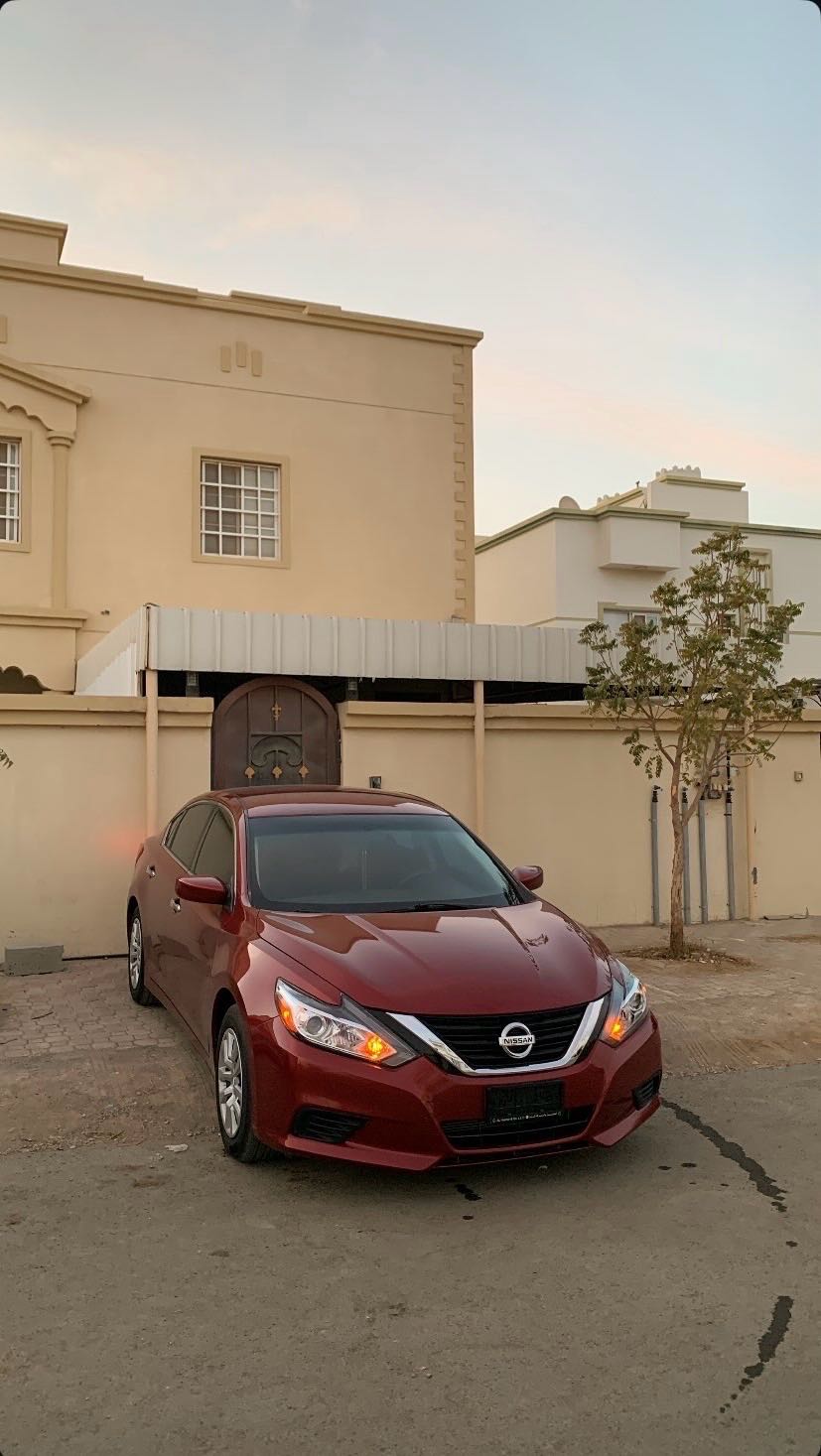 Car Image 2017 NISSAN ALTIMA SV