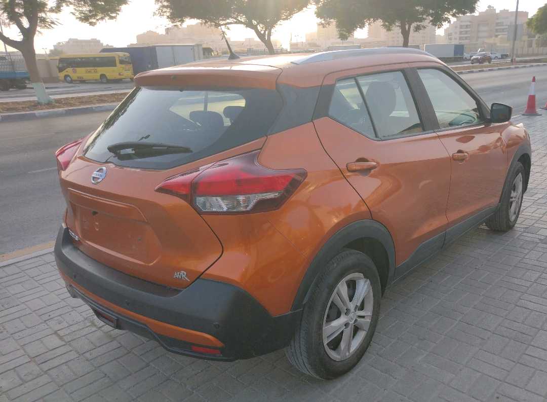 Car Image 2019 NISSAN KICKS 