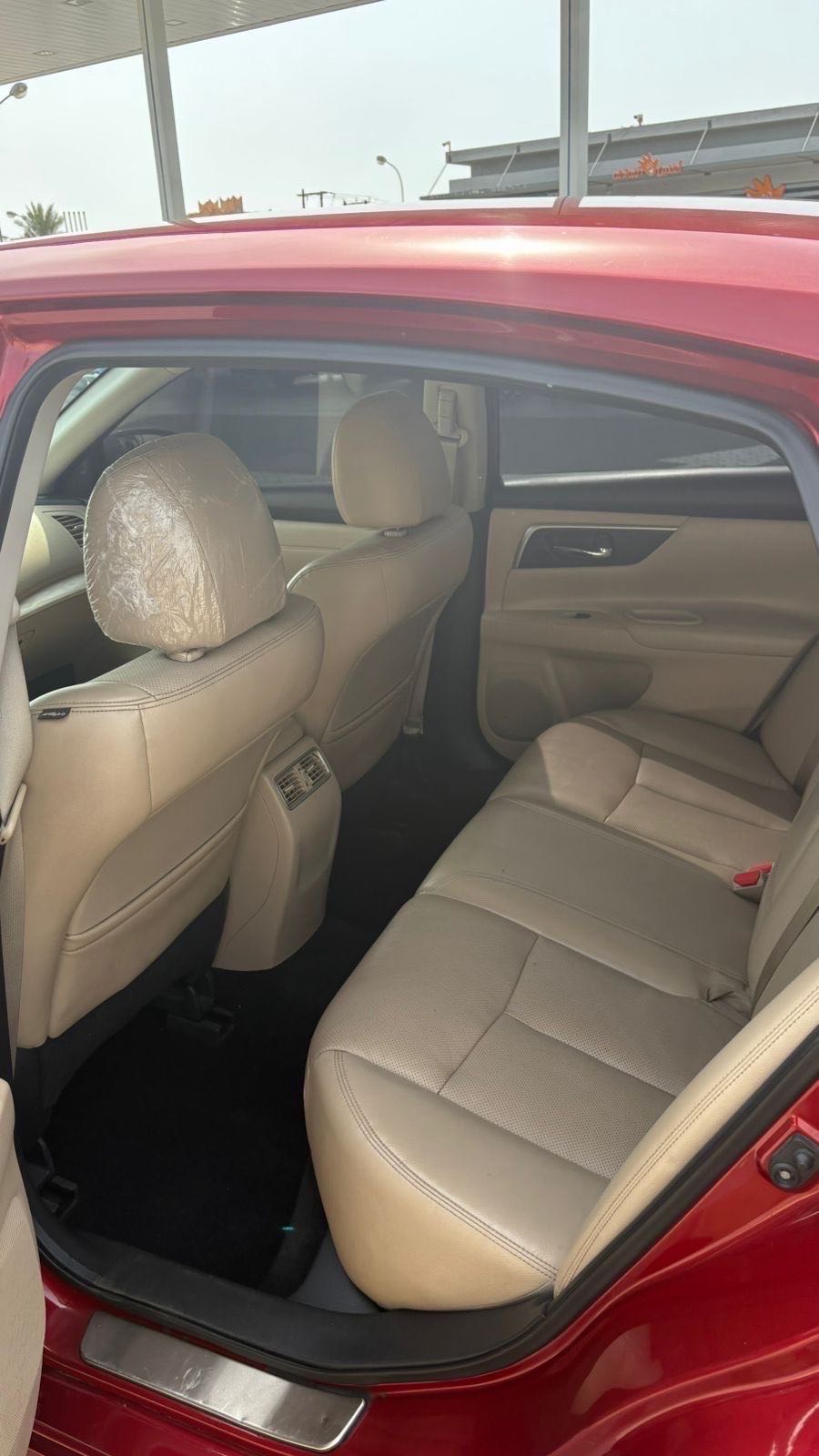 Car Image 2017 NISSAN ALTIMA SL