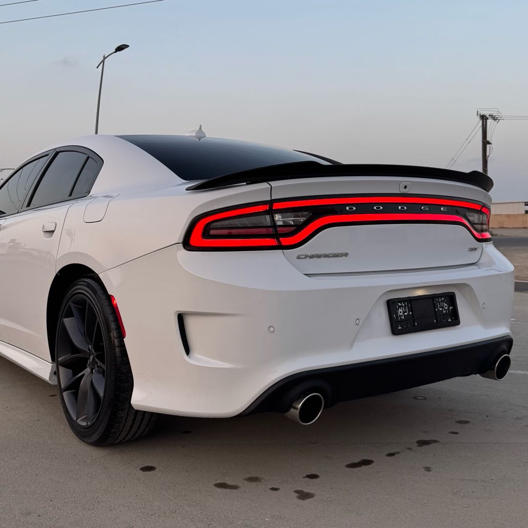 Car Image 2019 DODGE CHARGER GT
