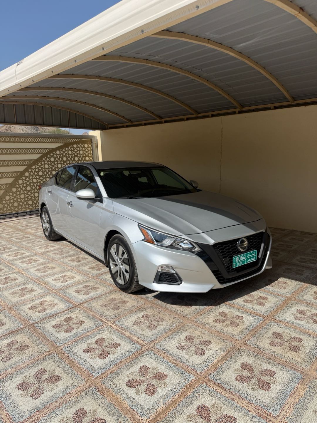 Car Image 2020 NISSAN ALTIMA S