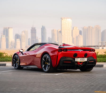 فيراري SF90 2023