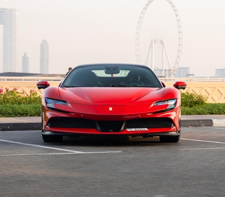 فيراري SF90 2023