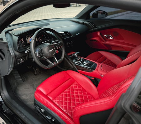 AUDI R8 2023