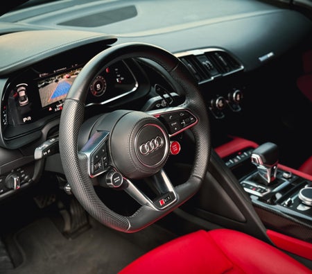 AUDI R8 2023