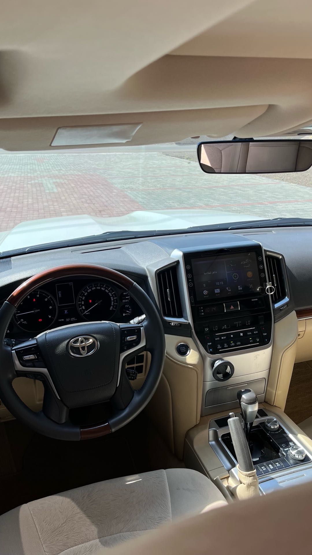 Car Image 2016 TOYOTA LAND CRUISER VX.R