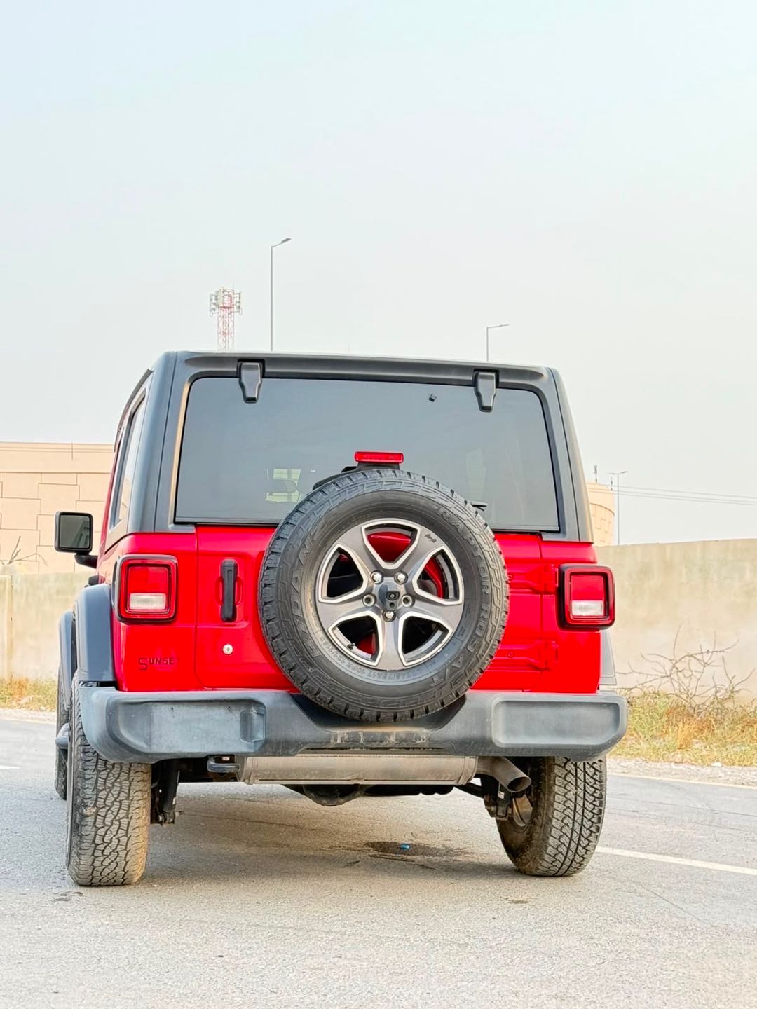 Car Image 2019 JEEP WRANGLER Sport