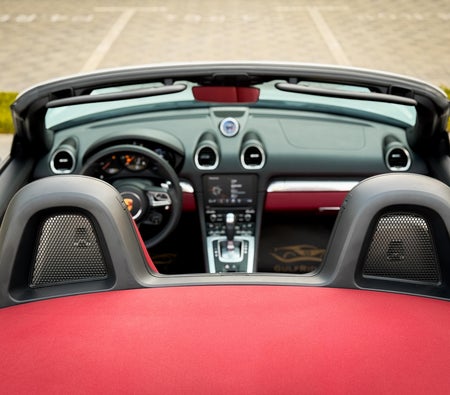 PORSCHE 718 / BOXSTER 2024