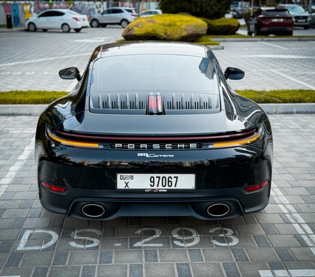 PORSCHE 911 2025