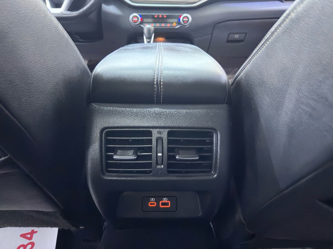 Car Image 2019 NISSAN ALTIMA SL