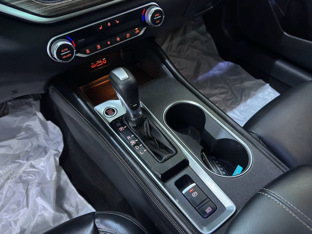 Car Image 2019 NISSAN ALTIMA SL