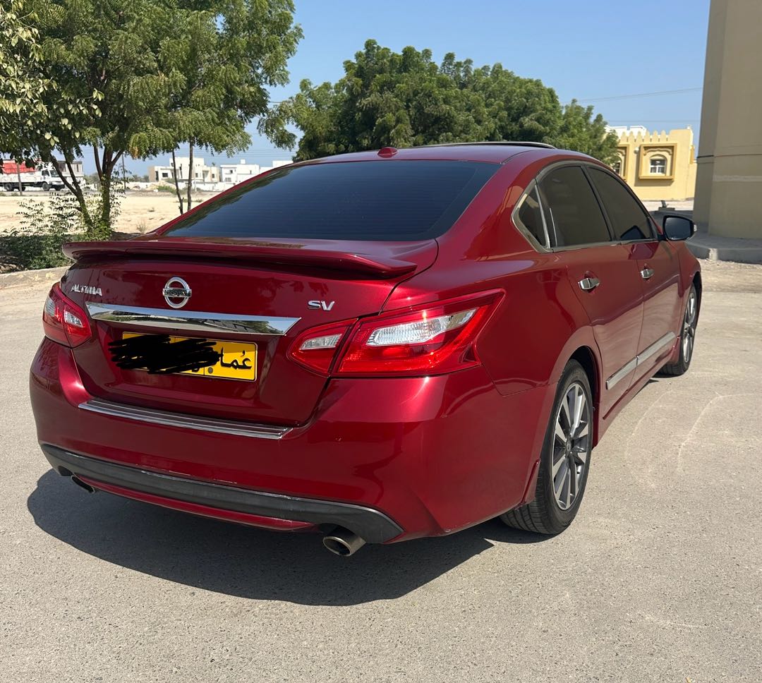 Car Image 2017 NISSAN ALTIMA SV