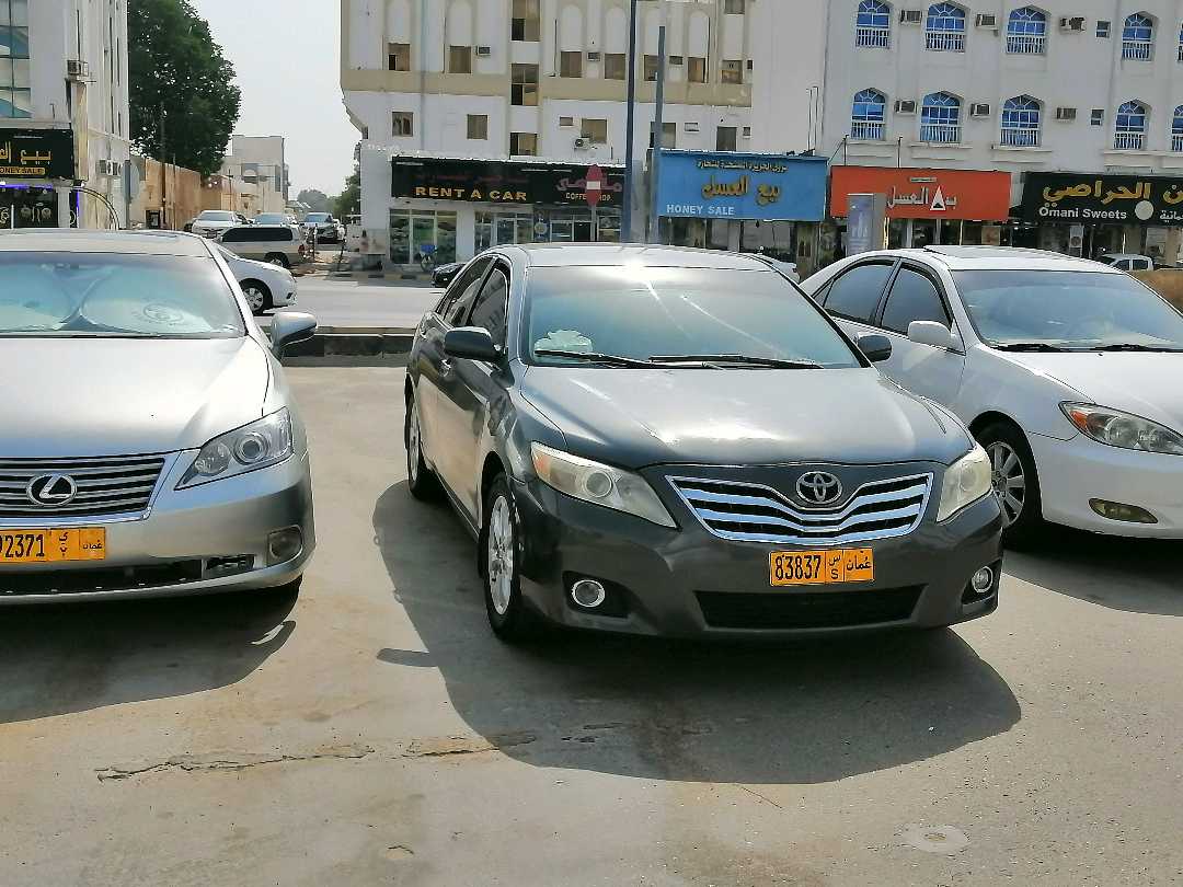 Car Image 2011 TOYOTA CAMRY LE