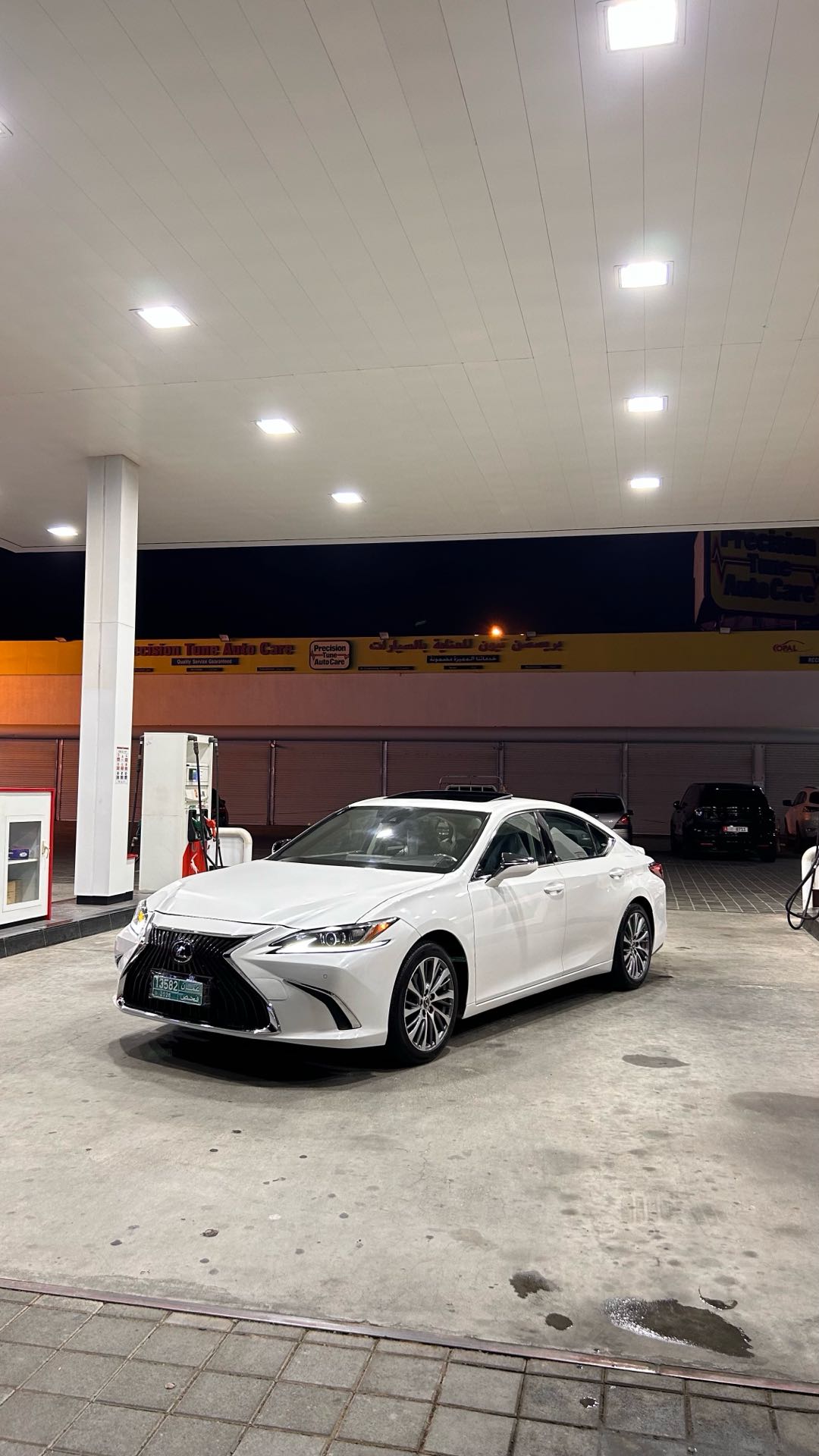 Car Image 2019 LEXUS ES 350