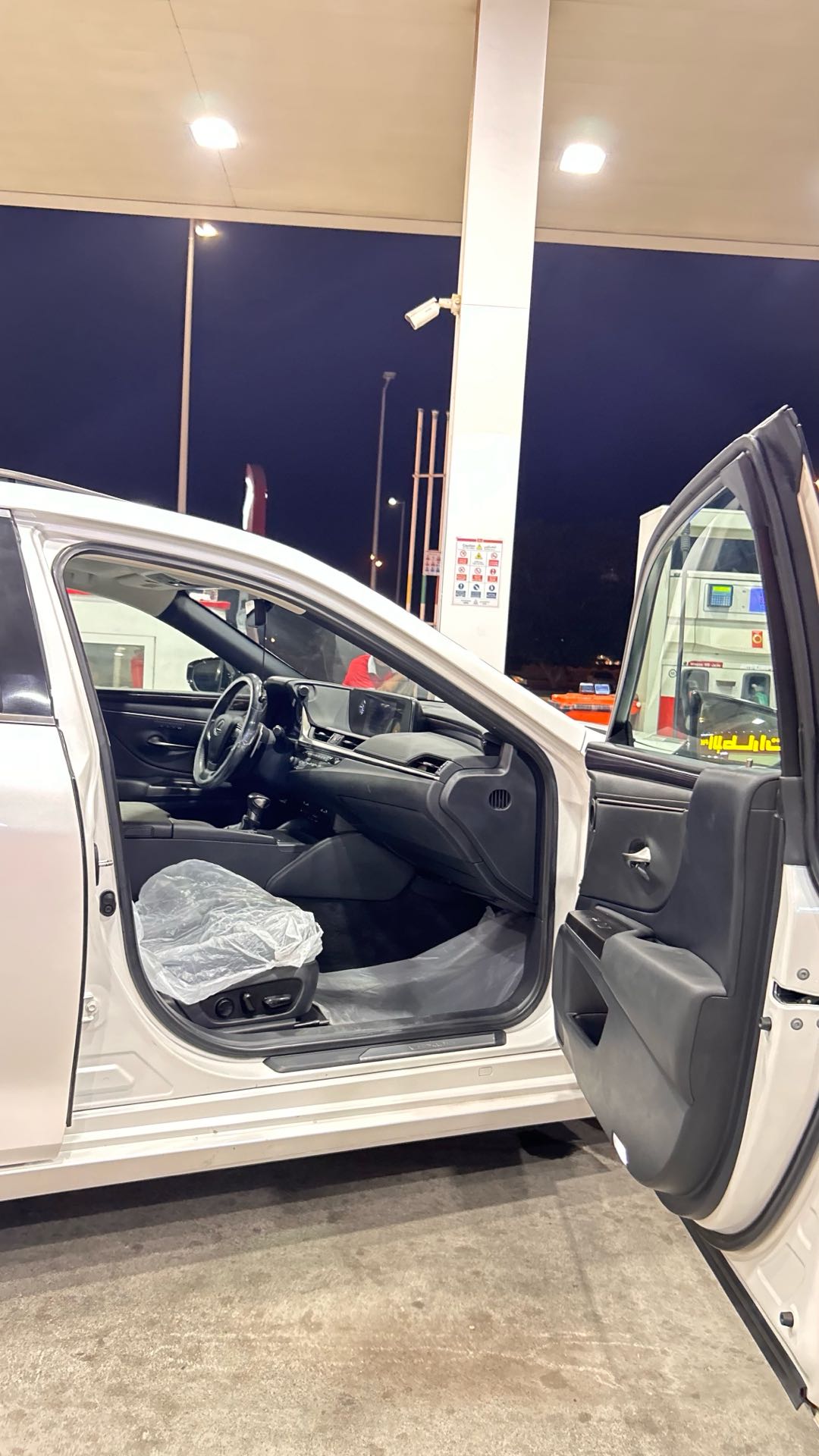 Car Image 2019 LEXUS ES 350