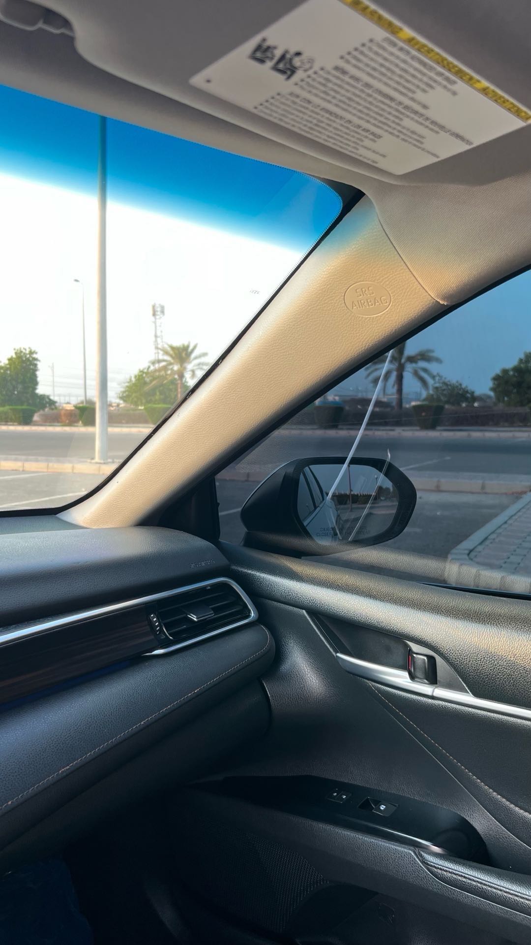Car Image 2018 TOYOTA CAMRY XLE