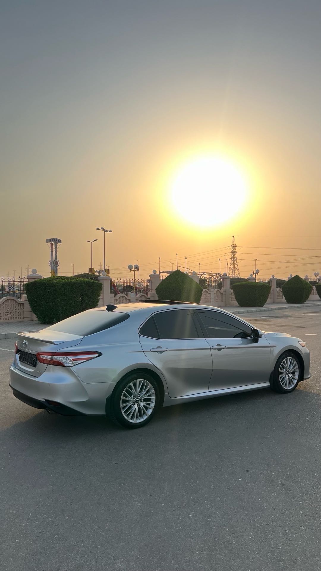 Car Image 2018 TOYOTA CAMRY XLE