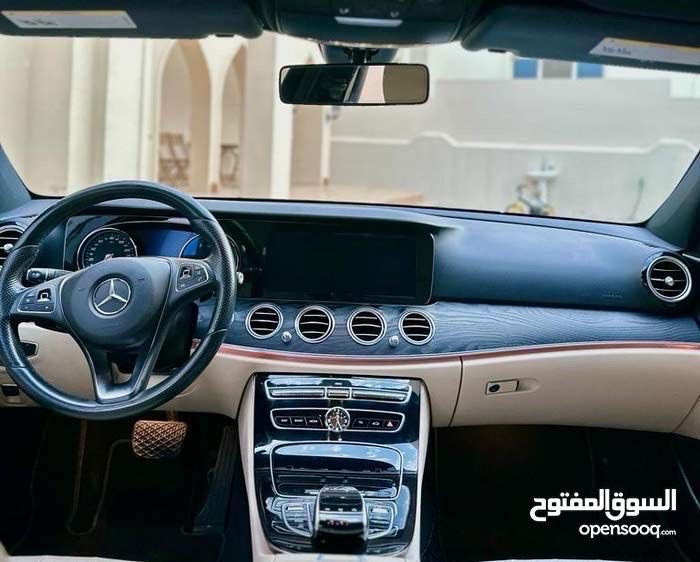 Car Image 2017 MERCEDES E Class 300