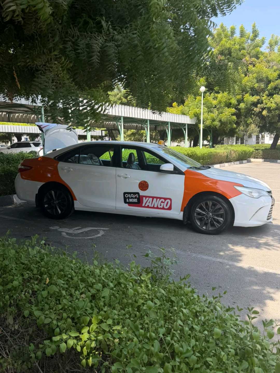 Car Image 2017 TOYOTA CAMRY GL