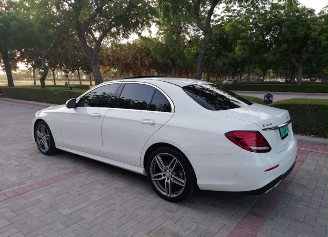 Car Image 2017 MERCEDES E Class 300