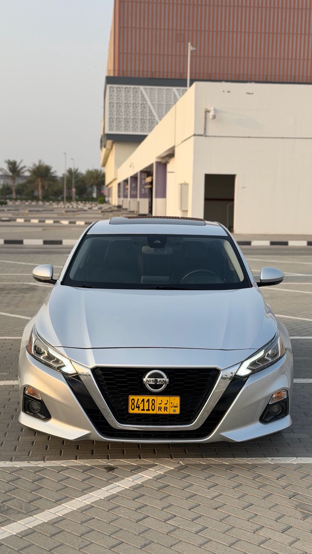 Car Image 2019 NISSAN ALTIMA SL