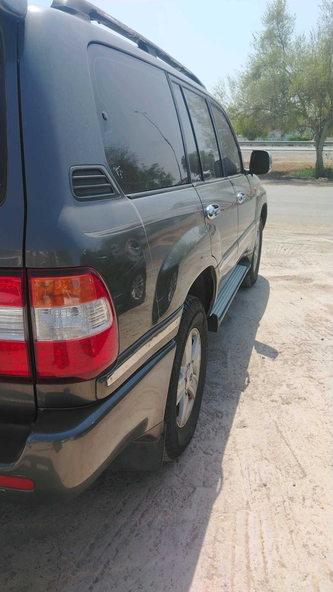 Car Image 1999 TOYOTA LAND CRUISER 