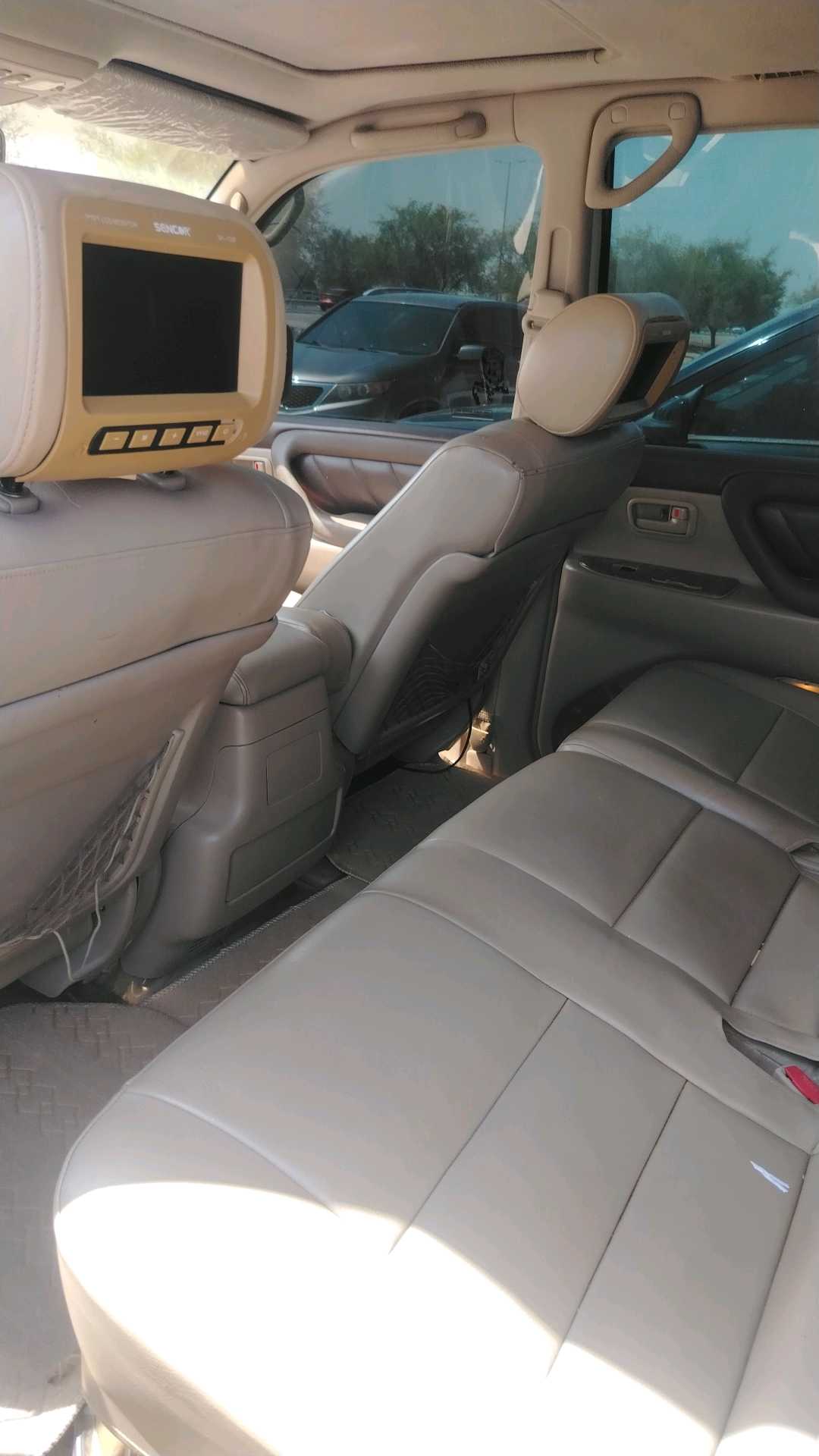 Car Image 1999 TOYOTA LAND CRUISER 