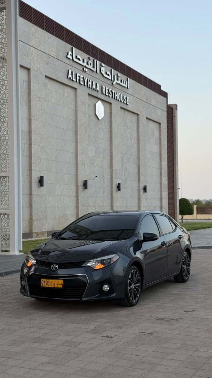Car Image 2015 TOYOTA COROLLA S