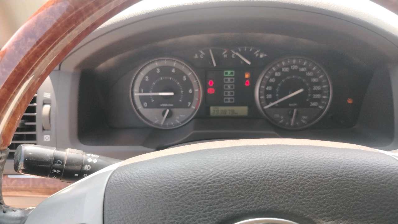 Car Image 2012 TOYOTA LAND CRUISER GX.R