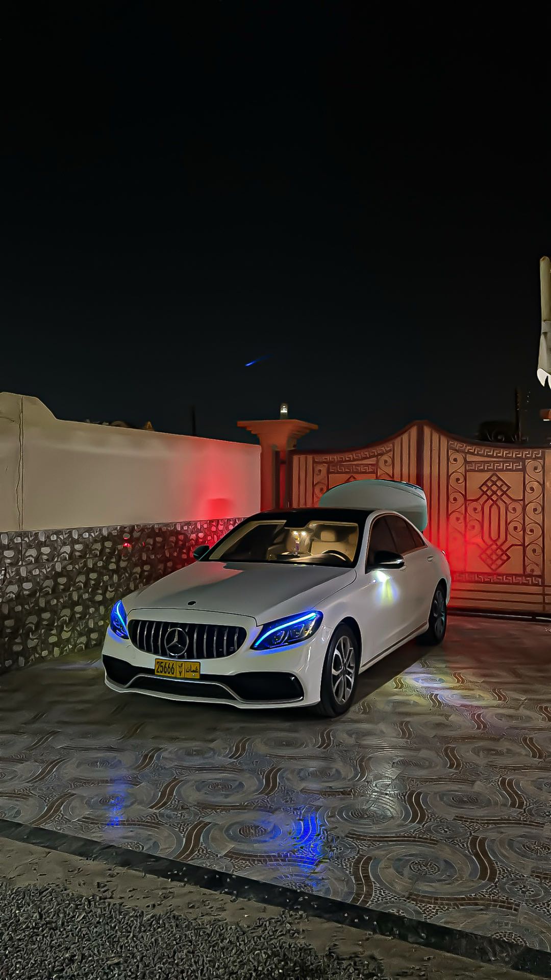 Car Image 2017 MERCEDES C Class 300