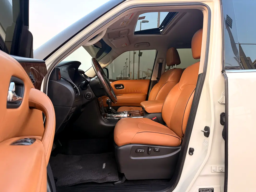 Car Image 2015 NISSAN PATROL LE Titanium