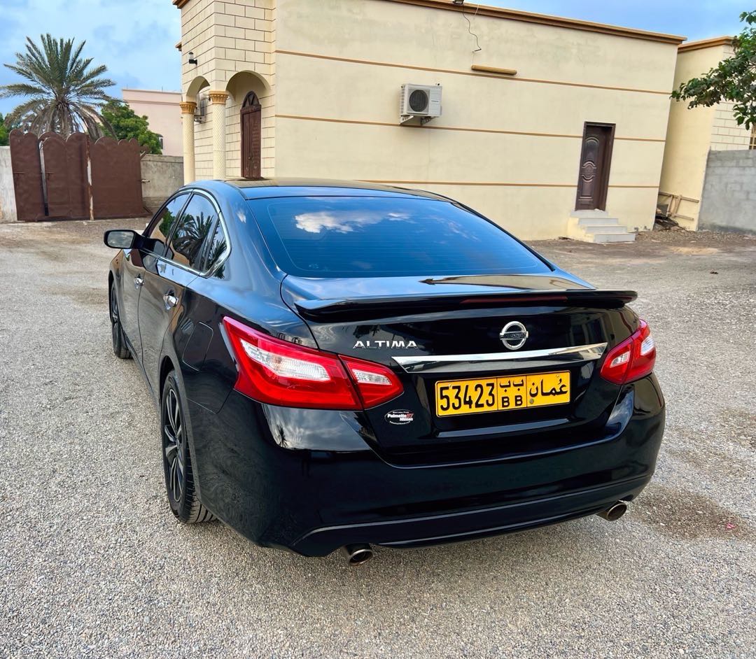 Car Image 2017 NISSAN ALTIMA S
